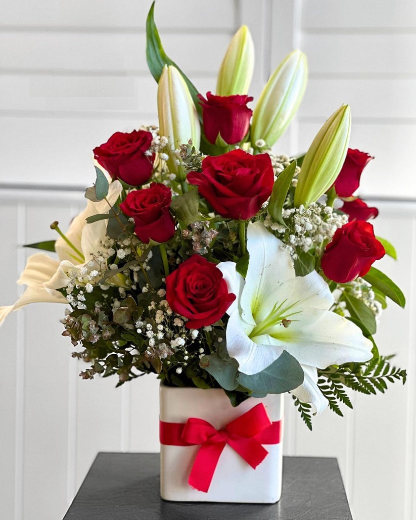 Elegant Rose & Lilly Box