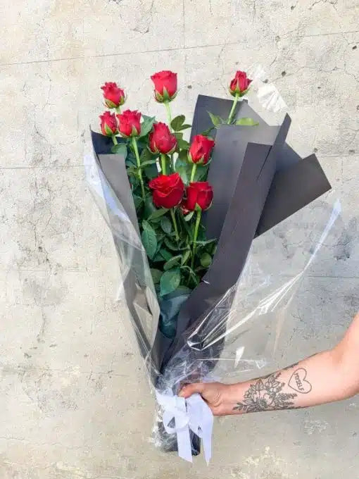 10 Red Roses for Raglan