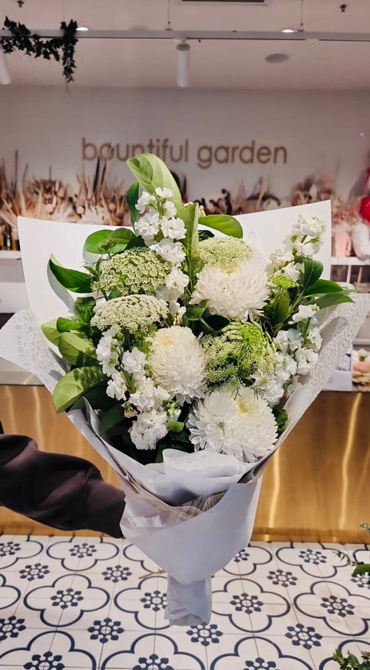 White Elegance Bouquet