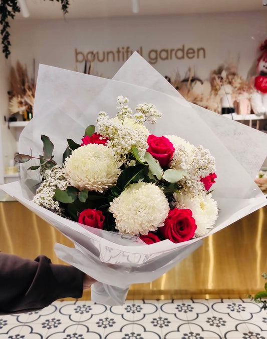 White & Red Blushing Bouquet